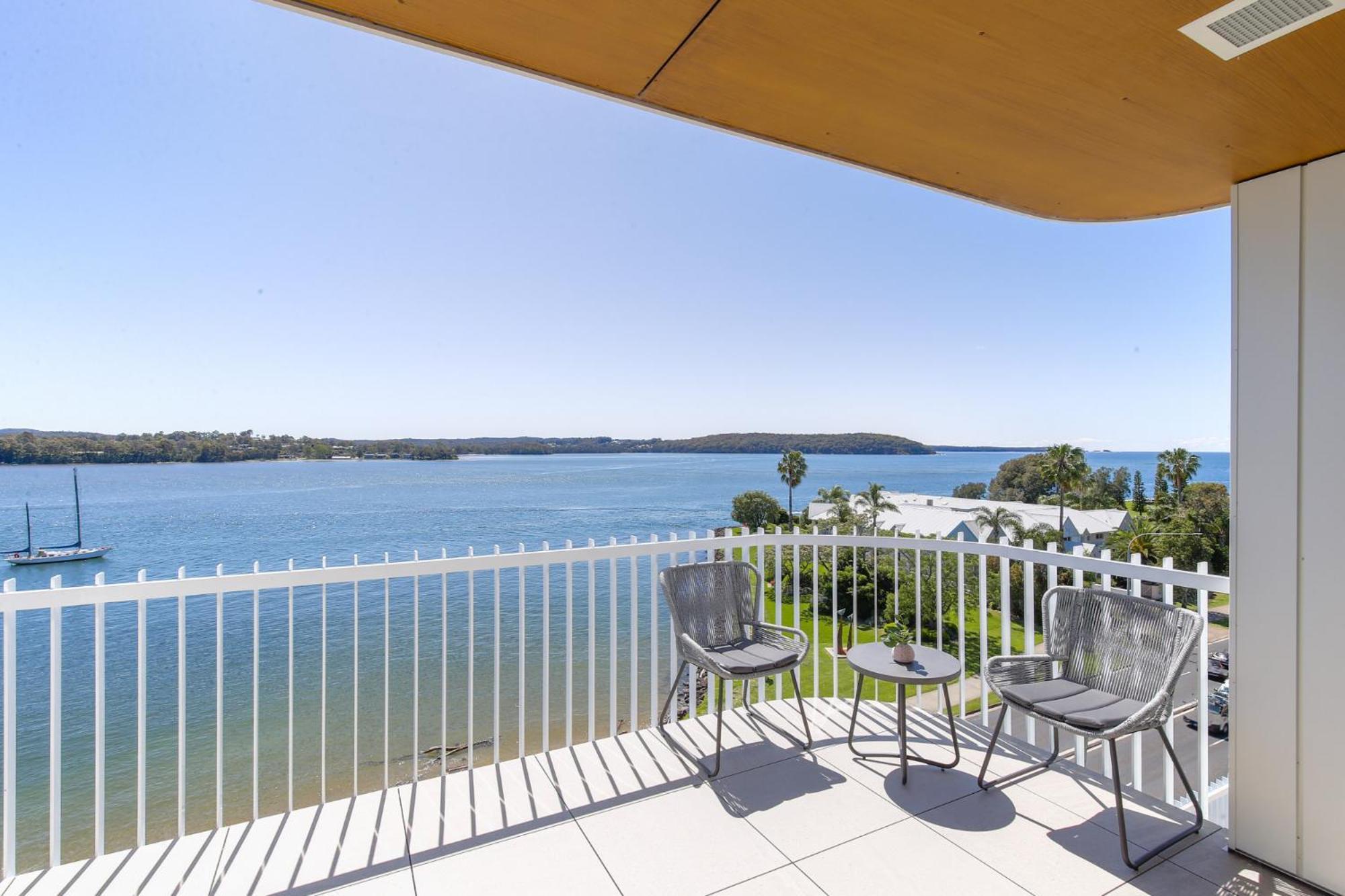 Ferienwohnung Lavish Coastal 2-Bed With Stunning Ocean Views Batemans Bay Exterior foto