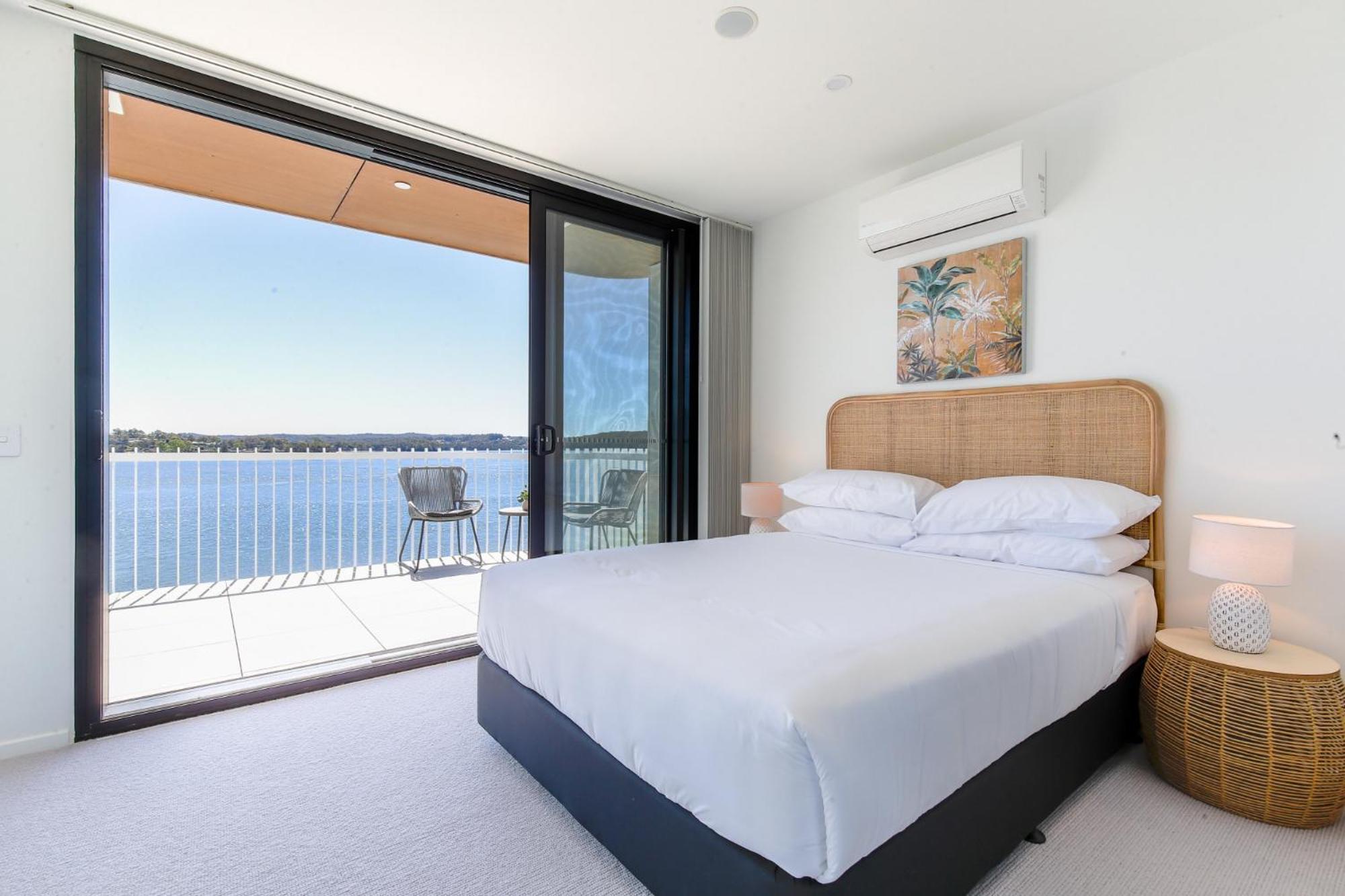 Ferienwohnung Lavish Coastal 2-Bed With Stunning Ocean Views Batemans Bay Exterior foto